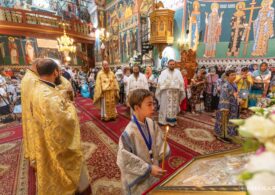 Patriarhia Română cere să nu se introducă certificatul Covid la slujbe: Ele răspund unor nevoi esențiale ale cetățenilor
