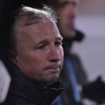 Dan Petrescu atacă pe toată lumea înainte de începerea play-off-ului: ”Nu mai suportă nimeni să fim pe primul loc!”