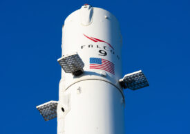 O rachetă SpaceX scăpată de sub control se va lovi de Lună