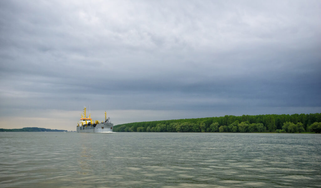 O dronă maritimă a fost neutralizată de scafandrii militari în Marea Neagră (Video)