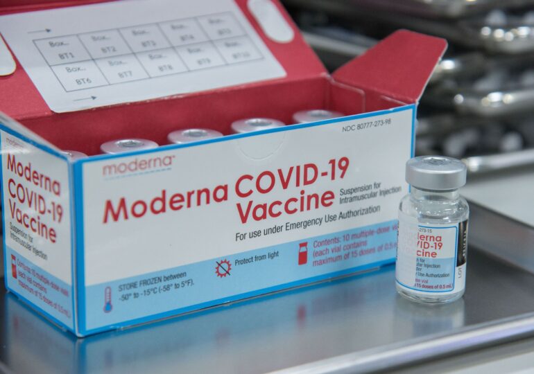 Moderna a finalizat vaccinul împotriva Omicron. În martie aflăm cât este de eficient