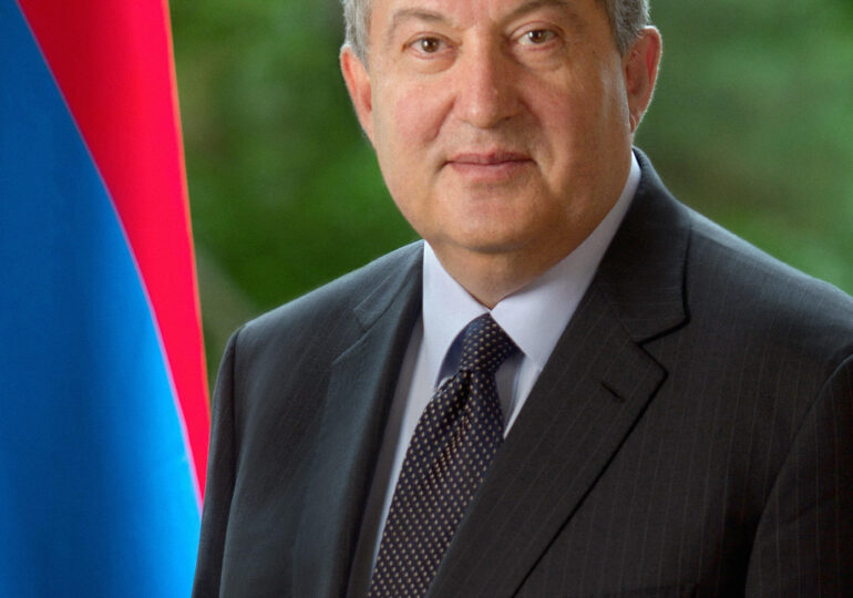 Decizie surprinzătoare la Erevan: Motivul pentru care preşedintele Armeniei, Armen Sarkissian, a demisionat din funcție