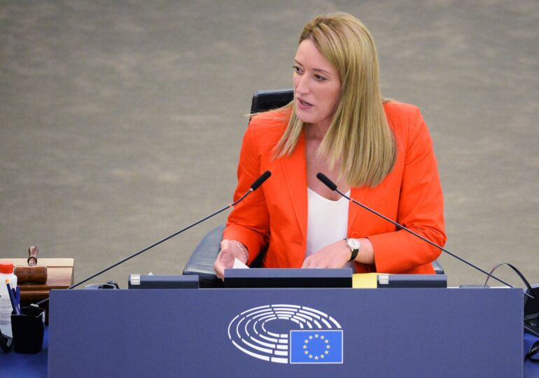 Ce spune Roberta Metsola în primul discurs de președinte al Parlamentului European: despre protejarea judecătorilor, a angajaţilor din Sănătate și a celor abuzaţi