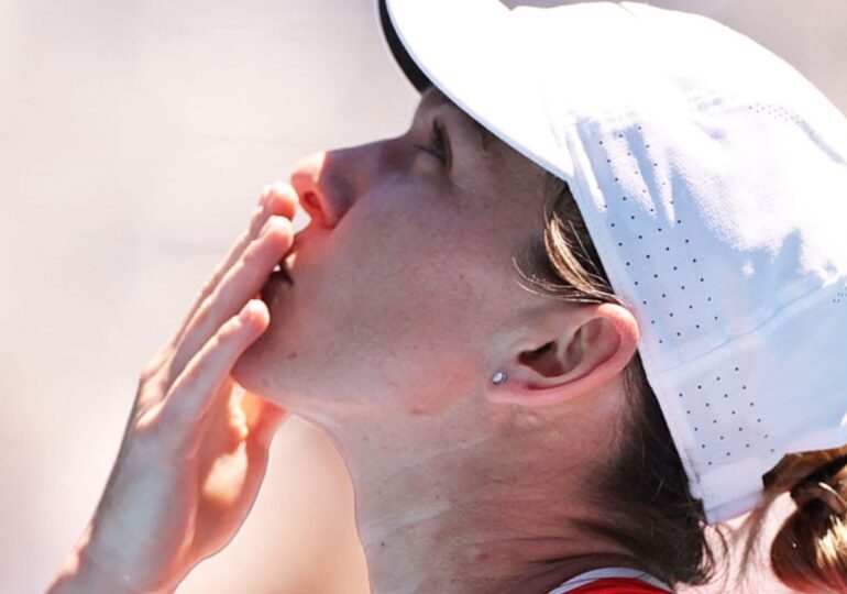 Simona Halep, sub presiune: Pe ce loc e în clasamentul WTA Live după calificarea în optimile Australian Open