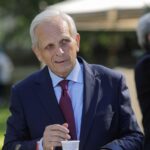 Stolojan: Coaliţia actuală va rezista până în 2024. Un congres PNL în primăvară ar fi o nebunie