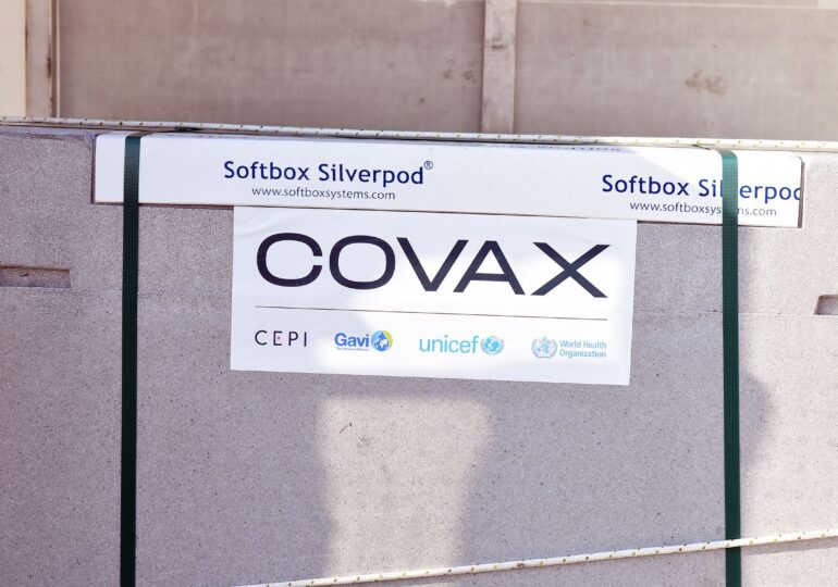 Țările sărace au primit un miliard de vaccinuri anti-Covid prin COVAX, jumătate din ținta anunțată