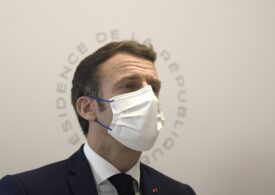 Macron are un plan pentru cei care refuză vaccinul: Vrea să-i enerveze și să le facă viața grea până se vaccinează  (Video)