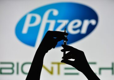România propune plata în medicamente pentru datoria către Pfizer și cere suspendarea dobânzilor