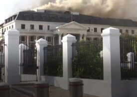 Incendiul de la Parlamentul din Africa de Sud a reizbucnit (Video)