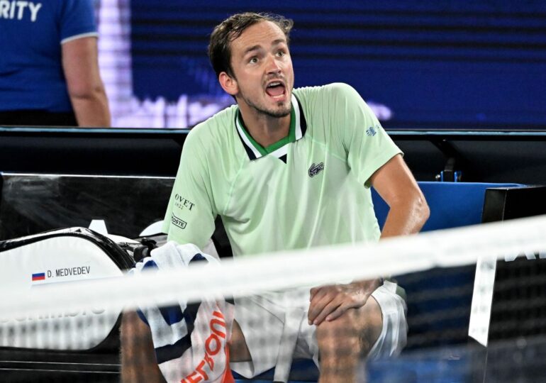 Medvedev, amendat pentru ieșirea nervoasă din timpul semifinalei de la Australian Open