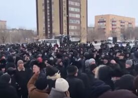 Lacrimogene și grenade în Kazahstan, împotriva miilor de oameni care protestează față de creșterea prețului la gaze (Video)