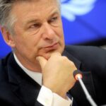 Alec Baldwin a fost dat în judecată de familia femeii pe care a împușcat-o mortal