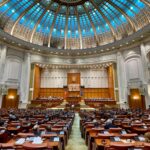 Încă o tentativă de spălare a plagiatorilor în Parlament: ”Furtul e furt și plagiatul e furt”, reclamă studenții