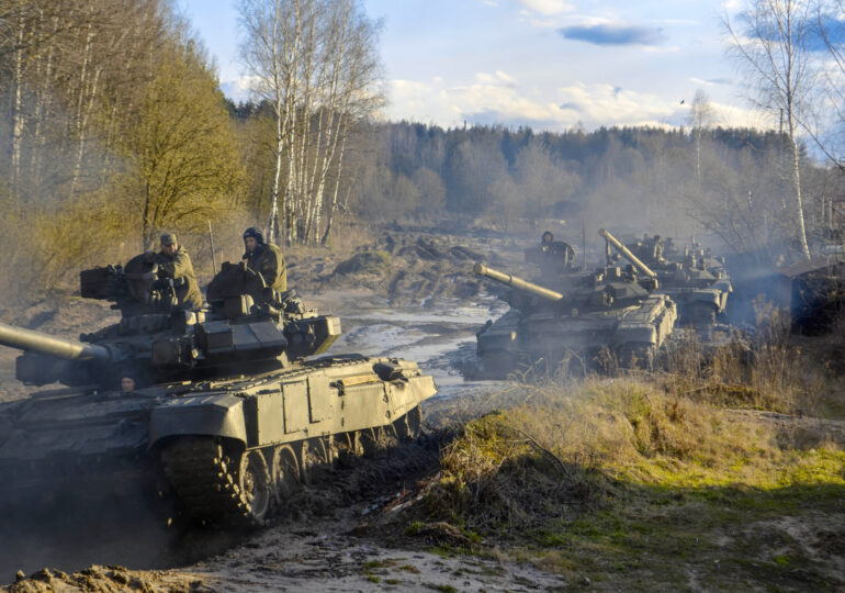 NATO acuză Rusia de cea mai mare desfăşurare militară în Belarus din ultimii 30 de ani