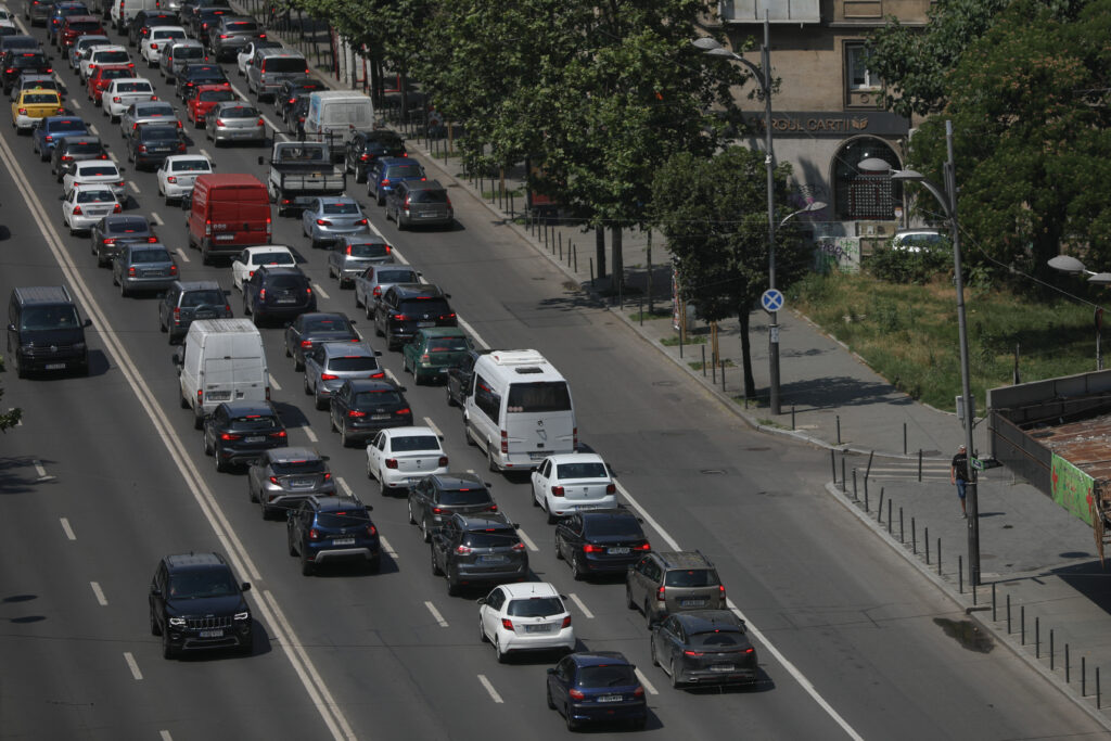 Restricții pentru mașinile de aprovizionare și curierat în București, în orele de vârf – proiect
