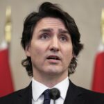 Trump i-a sugerat lui Trudeau să integreze Canada în SUA, dacă vrea să evite tarifele vamale majorate – media