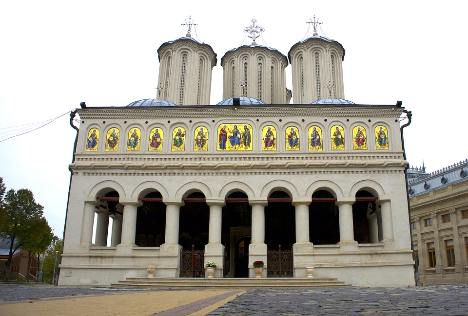 BOR pariază pe Simion?