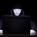 Site-urile unor importante publicații rusești au fost atacate de hackeri. Unele nu mai funcționează deloc, altele afișează mesaje antiPutin
