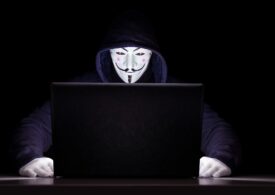 Anonymous a declarat război Rusiei şi iată rezultatele: Sunt ca un Robin Hood