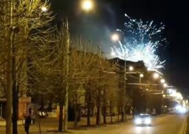 Donbas: Între evacuări şi petreceri în stradă cu artificii, muzică şi steaguri ruse