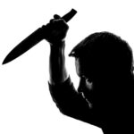Jaf cu cuțitul la o benzinărie din Brăila: O persoană cu o cagulă pe față a fugit cu banii din casă