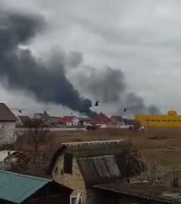 Asalt aerian uriaș cu elicoptere Mi-8 pe aeroportul de lângă Kiev. Fum negru peste sediul serviciilor secrete (Foto & Video)