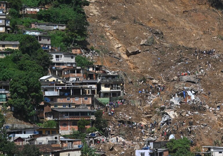 Inundații și alunecări de teren catastrofale în Brazilia, cu sute de persoane ucise sau dispărute (Video)