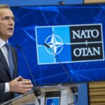 NATO avertizează: Urmează zile grele, cu mai mulți morți și multă suferință. Stoltenberg îi cere lui Putin să oprească imediat războiul (Video)