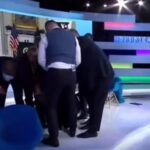 Un jurnalist ucrainean a bătut un politician prorus, în direct (Video)