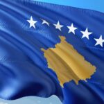 Sârbii din nordul Kosovo demisionează din toate instituţiile de stat