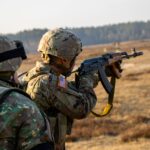 Ministrul Apărării dă asigurări că România nu va reveni la stagiul militar obligatoriu