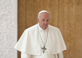 Papa Francisc condamnă războiul și cruzimea,  la slujba de Înviere unde a participat și primarul din Melitopol