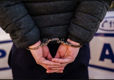 Primar din România, prins în flagrant de procurorii europeni când primea mită într-un dosar cu fonduri UE. Ar fi cerut 5% din valoarea contractului