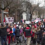 Blocat de protestatari timp de 7 zile, podul Ambassador din Canada a fost eliberat. Manifestațiile împotriva restricţiilor din Franța s-au lăsat cu arestări (Foto&Video)