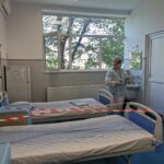 Aproape 1.000 de cadre medicale au fost confirmate cu Covid în ultimele două săptămâni. Sunt secții închise la Colentina şi pacienți pozitivați