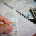 Sindicatele se așteaptă la o creștere la 13% a impozitului pe salarii pentru reducerea deficitului