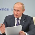 După ce a acuzat că în Donbass are loc un genocid, Putin spune că nu va recunoaște republicile separatiste