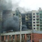 Rușii au încercuit Cernihovul, evacuarea civililor este imposibilă: Oraşul este în cenuşă (Video)