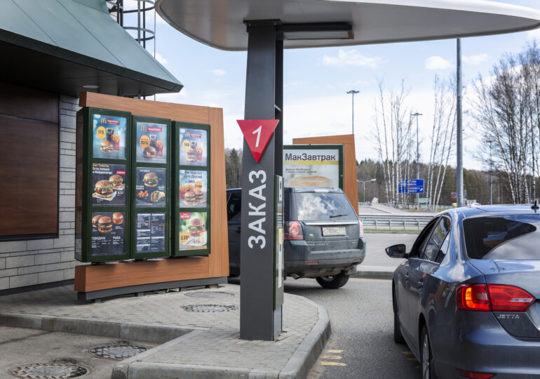 McDonald's anunță că închiderea restaurantelor din Rusia costă 50 de milioane de dolari pe lună, dar merită banii
