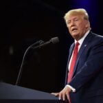 Trump i-a dat în judecată pe Hillary Clinton şi pe alţi lideri democraţi