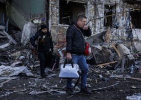 Cancelarul austriac a ajuns în Ucraina și merge să vadă locurile masacrului de la Bucea