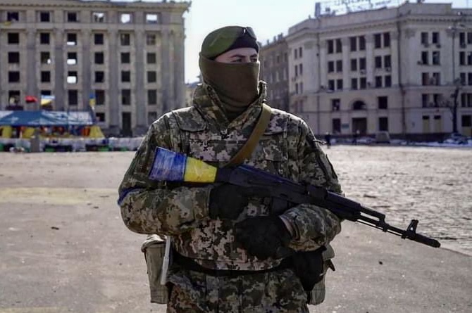 După patru săptămâni de apărare eroică, ucrainenii încep ofensiva. Armata Rusiei, dezorganizată