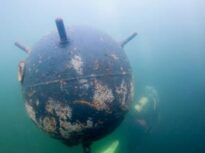 Ambasada Rusiei la București susține că minele care plutesc în Marea Neagră au toate origine ucraineană. Replica MApN