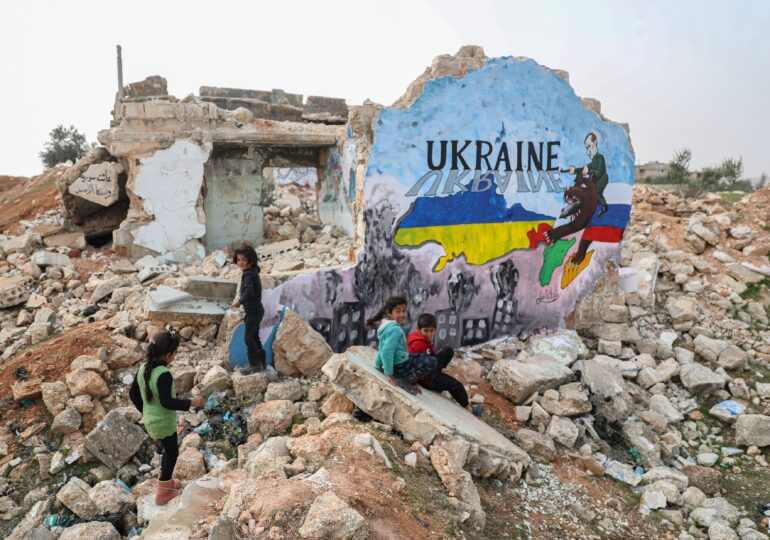 Rusia recrutează sirieni și-i plătește cu 300 de dolari ca să lupte în Ucraina, spun americanii