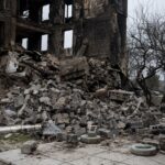 Situație alarmantă în Mariupol. Oamenii nu mai au hrană, curent, căldură și apă: Nu putem lua nici măcar răniţii de pe străzi!