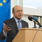 Băsescu, dat afară din vila unde locuieşte