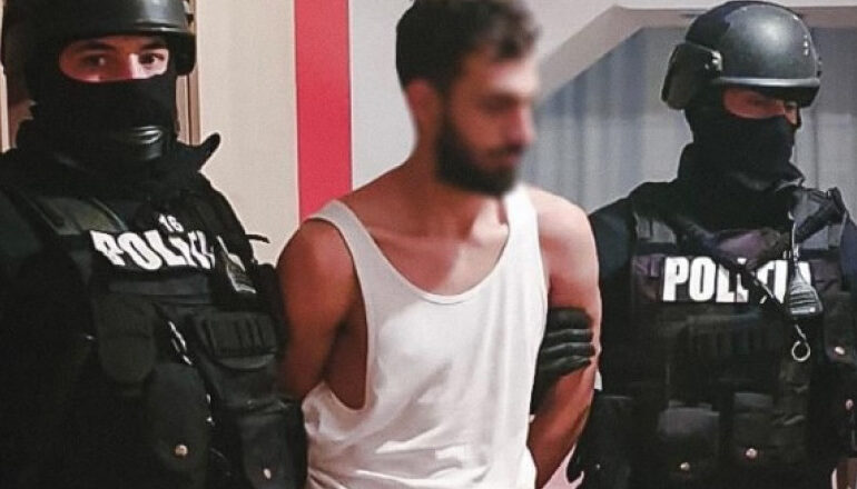 Bărbatul care a ucis la Arad o fetiţă de 4 ani şi i-a incendiat trupul, condamnat la 18 ani de închisoare şi despăgubiri de 1,5 milioane de euro