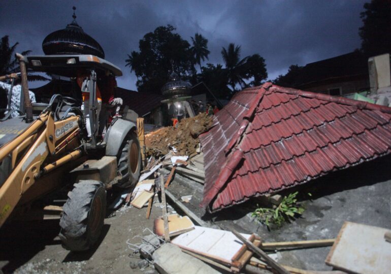 Cutremure puternice în "Cercul de Foc" al Pacificului. Cele mai mari au lovit Indonezia și Filipine