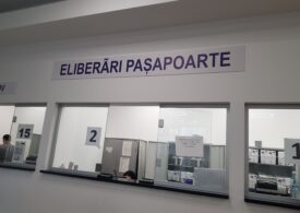 S-a prelungit programul la Pașapoarte, în București, unde sunt cozi imense - prima programare disponibilă e abia în august