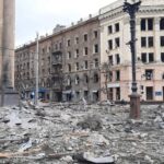A șasea zi de război: Putin face exerciții nucleare și ”denazifică” Ucraina bombardând civilii și un monument al Holocaustului (Foto & Video)
